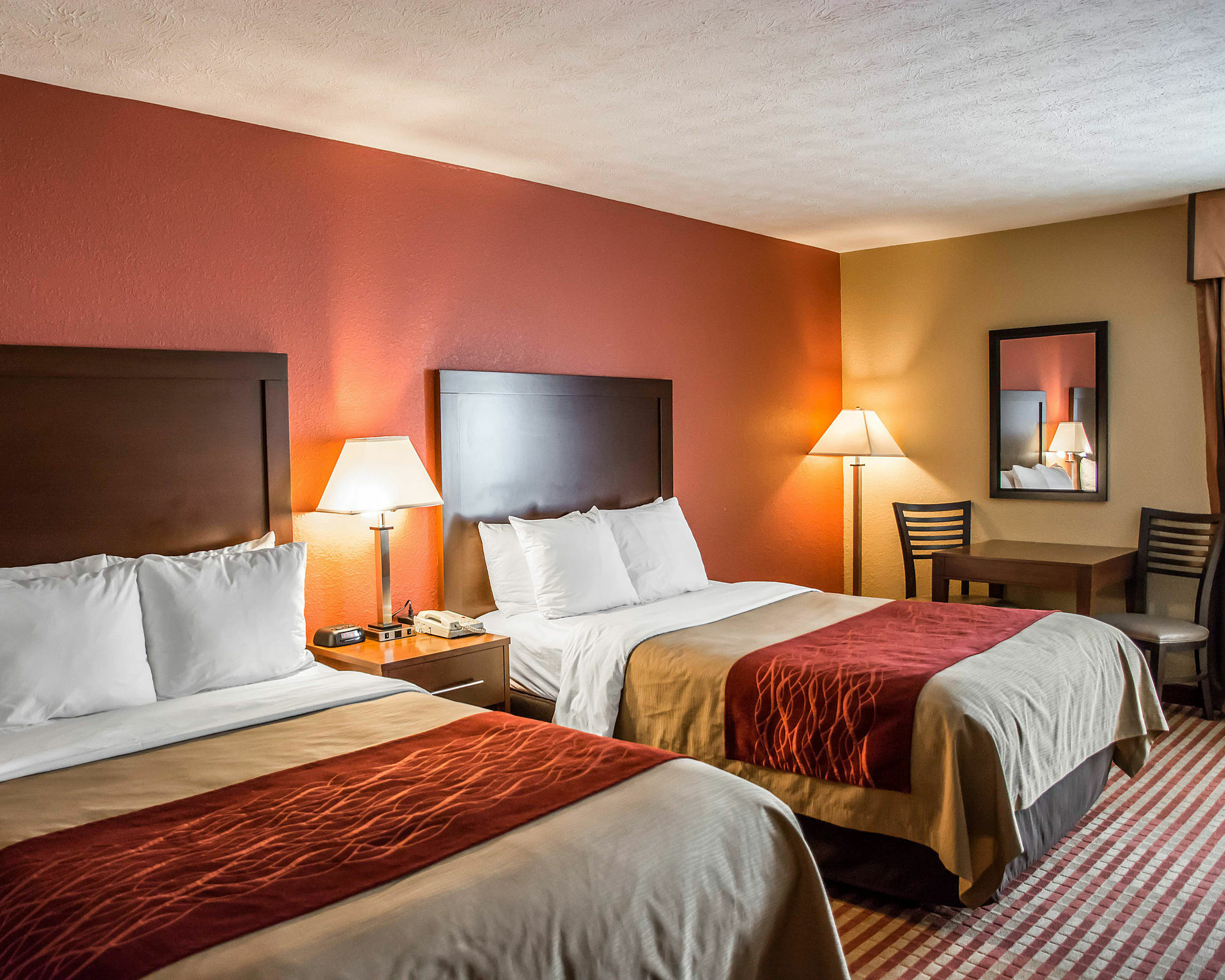 Comfort Inn & Suites Cincinnati Eastgate Экстерьер фото